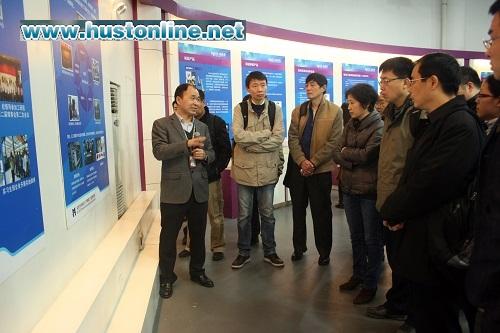 新葡的京集团8814vip自动化学院考察团了解东莞工研院为学校培育和发展新能源装备、物联网技术等方面情况.jpg